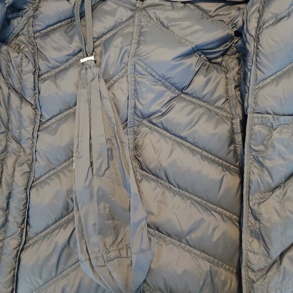 Michael Kors Packable Down Navy Puffer Jacket, Size Small - Picture 3 of 8